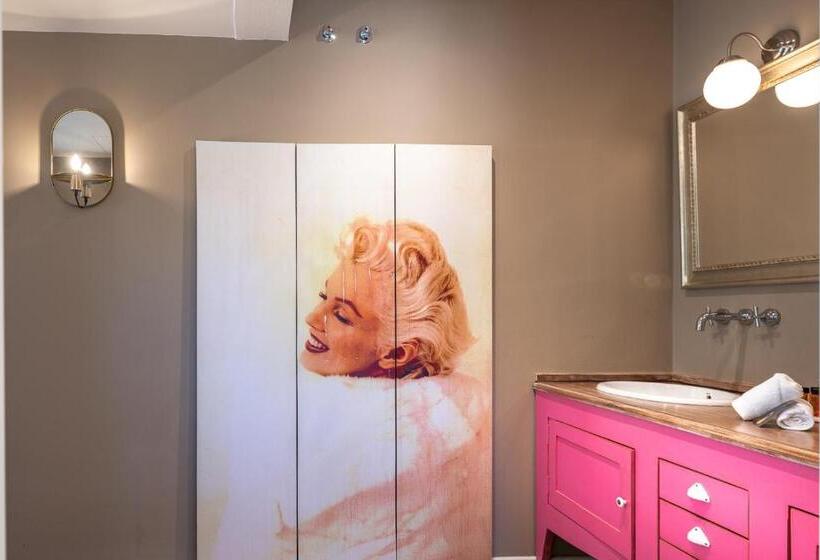 디럭스 스위트, Palacio De Luko