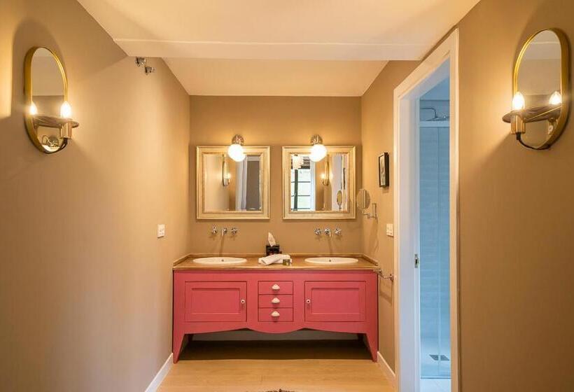 디럭스 스위트, Palacio De Luko