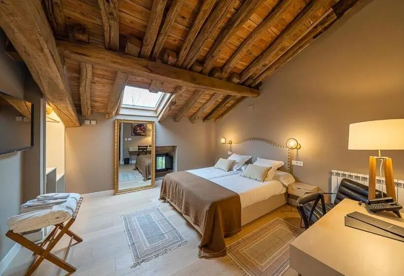Standart Oda, Palacio De Luko