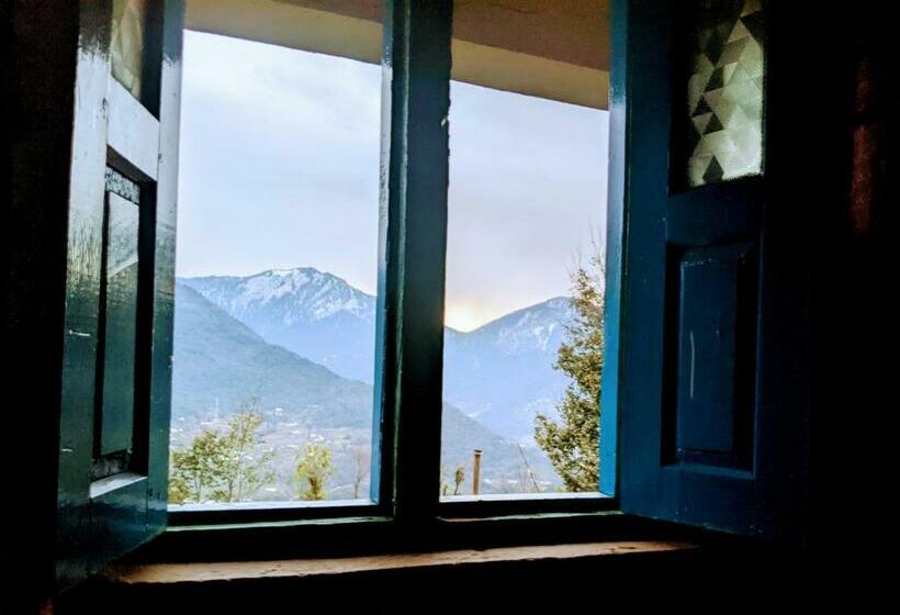 스탠다드 룸 킹사이즈 침대, Moon Hotel Tungnath