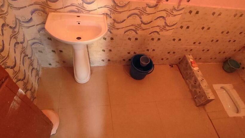 غرفة إقتصادية, Moon Hotel Tungnath