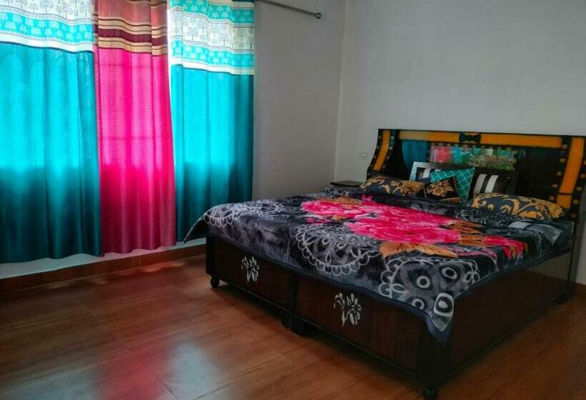 غرفة قياسية سرير كينج, Moon Hotel Tungnath