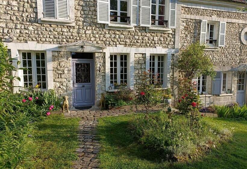 ガーデンビュースタンダードルーム, Avenue Du Château