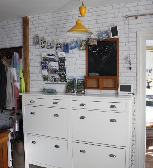 バス共有のスタンダードルーム, Avenue Du Château