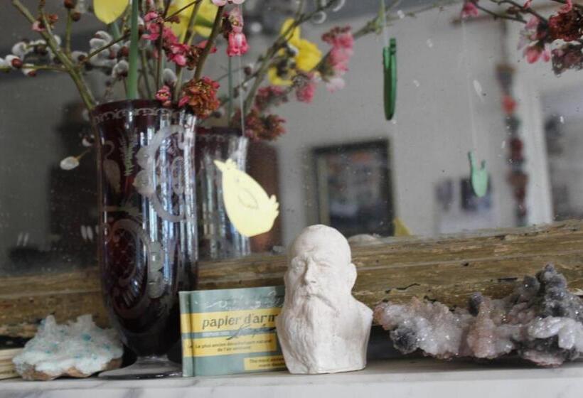 バス共有のスタンダードルーム, Avenue Du Château