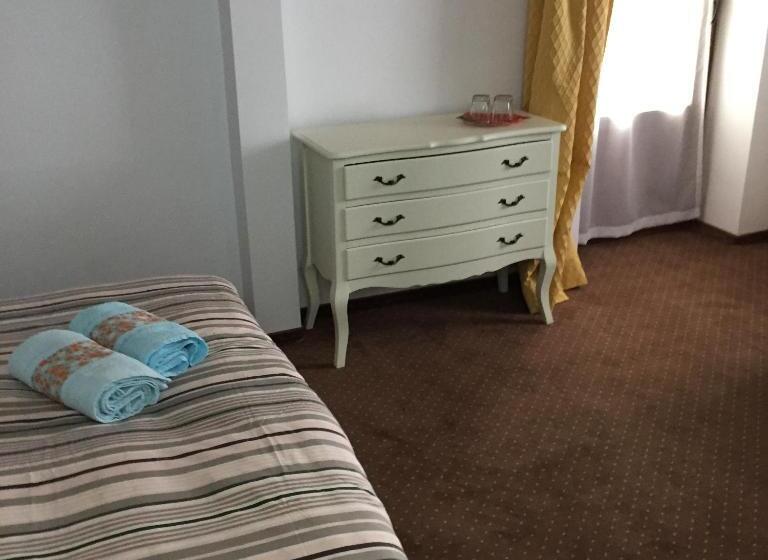 غرفة ديلوكس مزودة بشرفة, Casa De Vacanta Saru Dornei