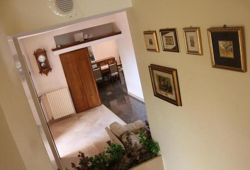 １ベッドルームハウス, Casa Leonardo