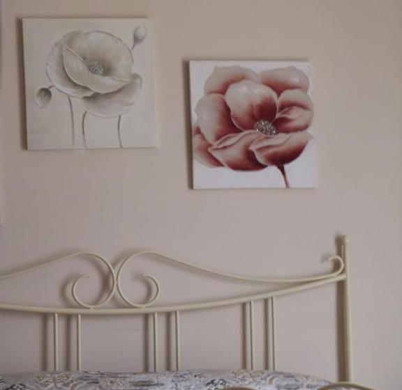 غرفة عائلية, Casa Leonardo