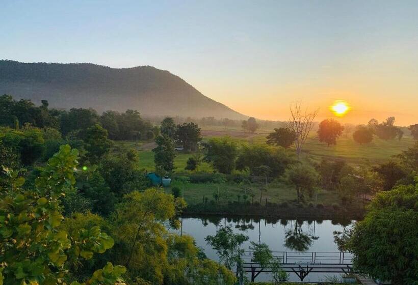 Quarto Deluxe, Chomduen Phu Kao Resort