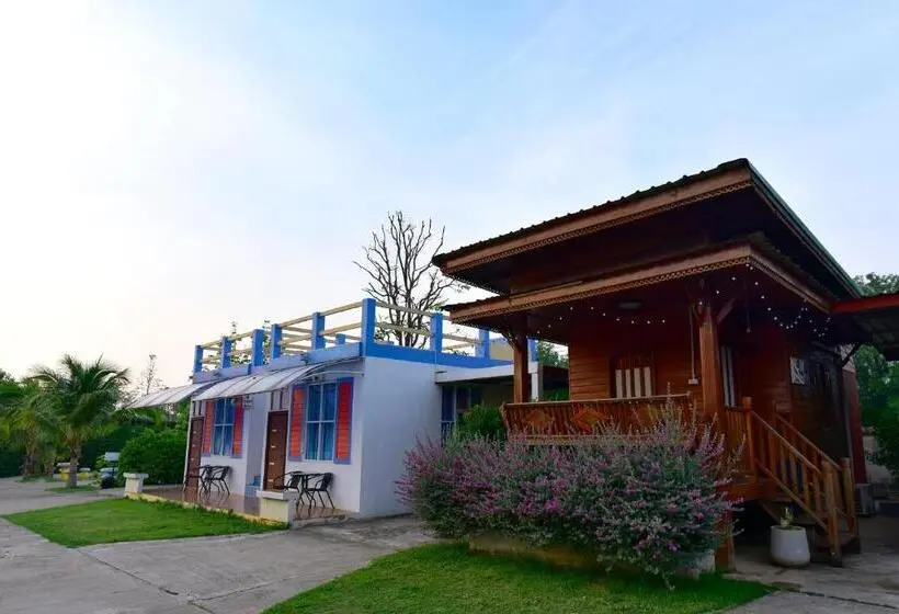 バルコニー付きデラックスルーム, Chomduen Phu Kao Resort