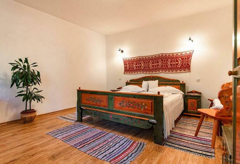 Номер Deluxe, Conacul Secuiesc Székelykő Kúria