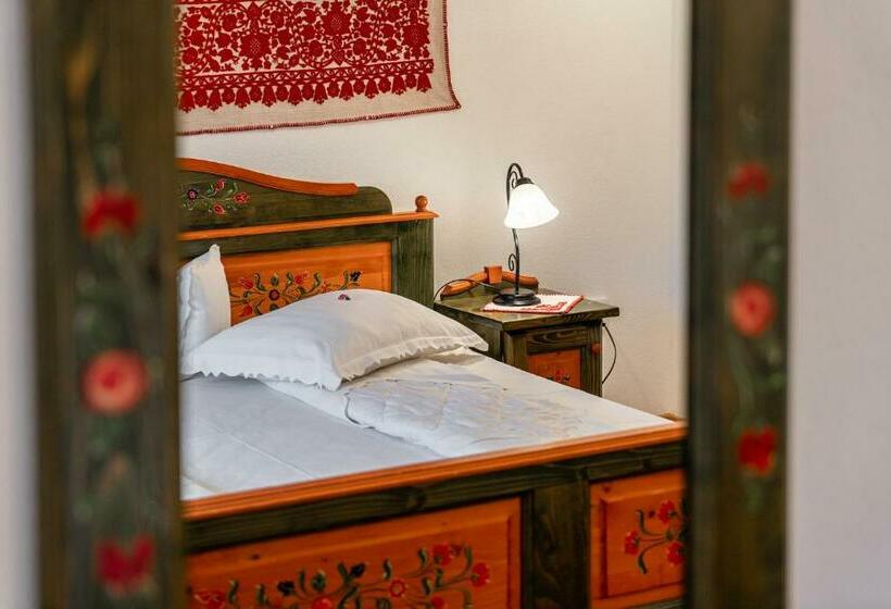 Номер Deluxe, Conacul Secuiesc Székelykő Kúria