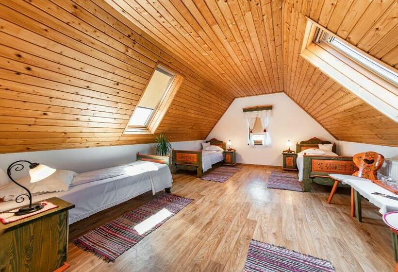 Номер Стандарт Трехместный, Conacul Secuiesc Székelykő Kúria