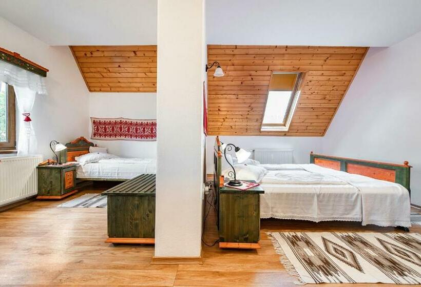 Трехместный Номер Superior, Conacul Secuiesc Székelykő Kúria