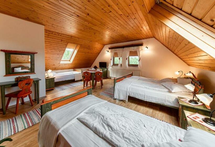 Трехместный Номер Superior, Conacul Secuiesc Székelykő Kúria