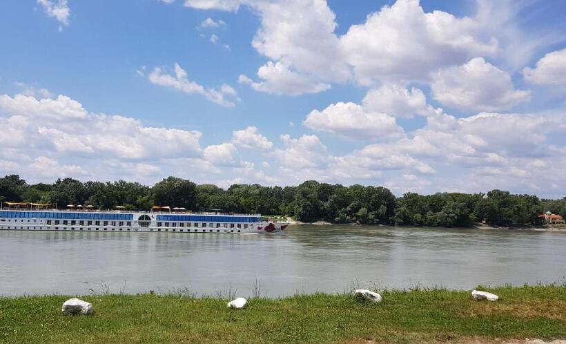 四人标准间, Duna Dráva Vendégház