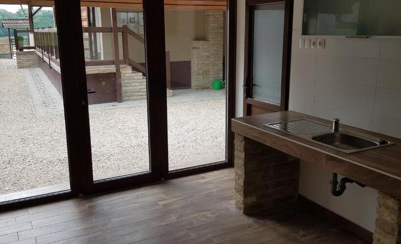 带共用浴室的标准房间, Duna Dráva Vendégház