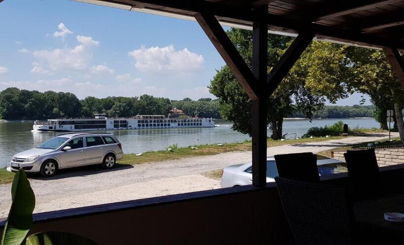 带河湖景观的套房, Duna Dráva Vendégház