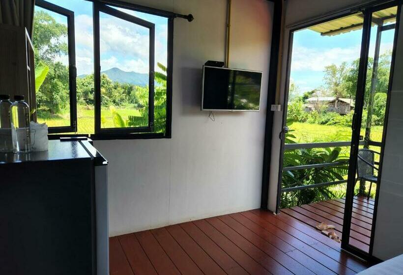 スーペリアールーム, Chill House Mae Sariang