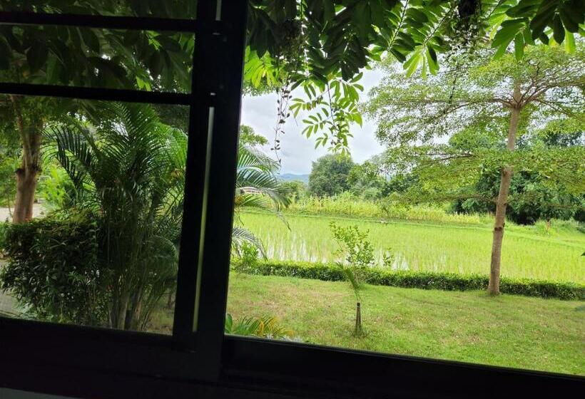 スタンダードルーム, Chill House Mae Sariang