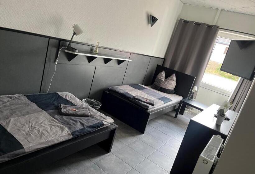 스탠다드 룸 공동 욕실, Zimmervermietung Allstedt