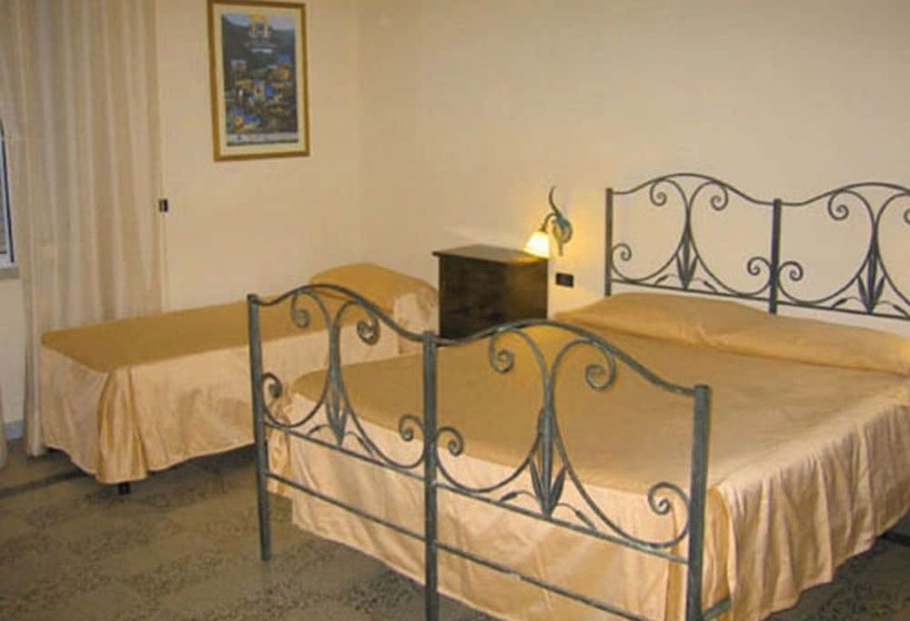 חדר סטנדרט לשלושה, Albergo Bellavista