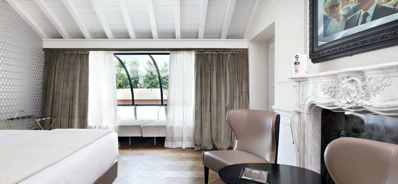 סוויטה, The Corner Roma