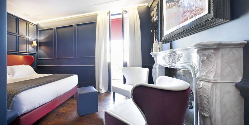 חדר דלוקס, The Corner Roma