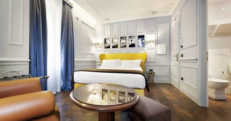 Deluxe Room, The Corner Roma