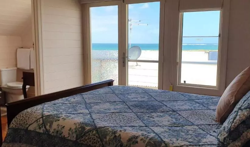 オーシャンビュースイート, Apollo Bay Guest House