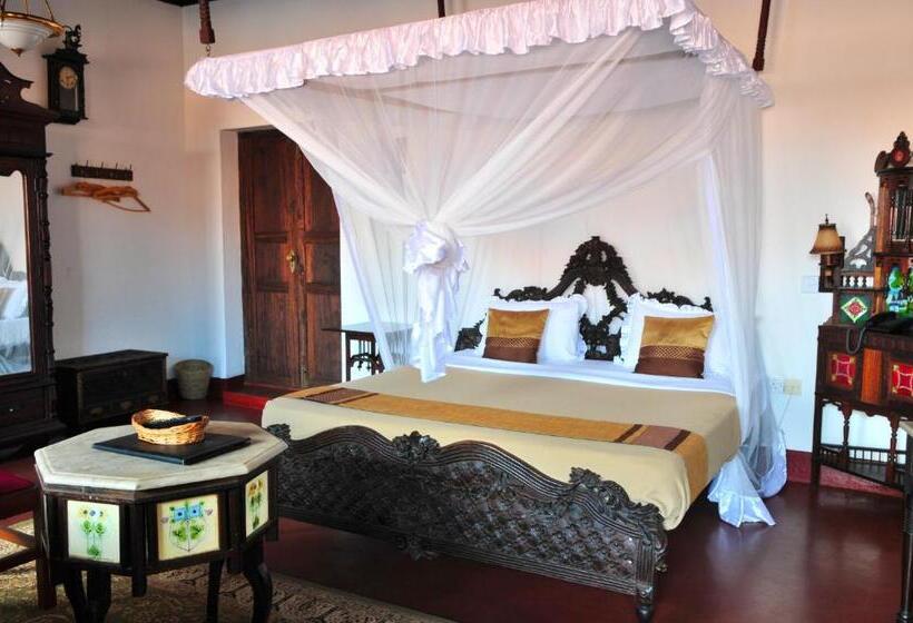 اتاق استاندارد, Dhow Palace