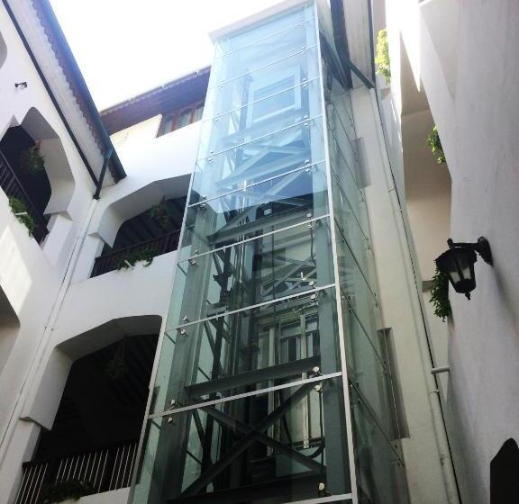 اتاق استاندارد, Dhow Palace