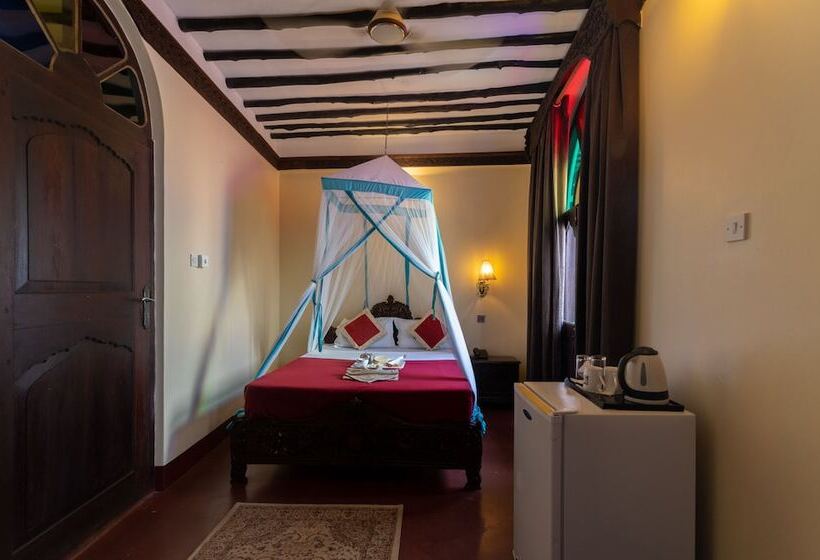 اتاق استاندارد یک نفره, Dhow Palace