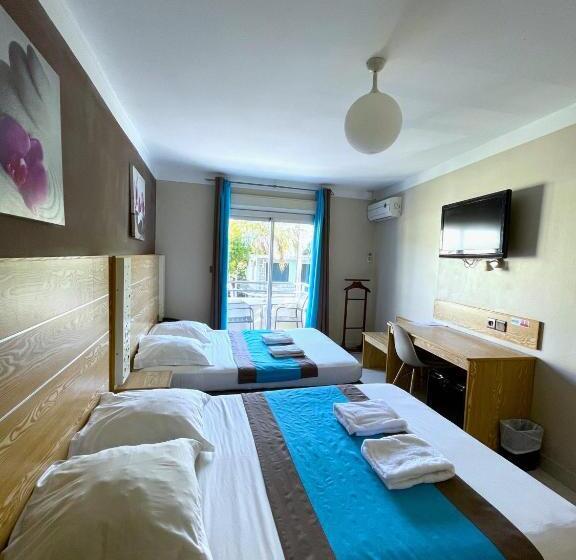 اتاق استاندارد چهار تخته, Hôtel Select   Réunion