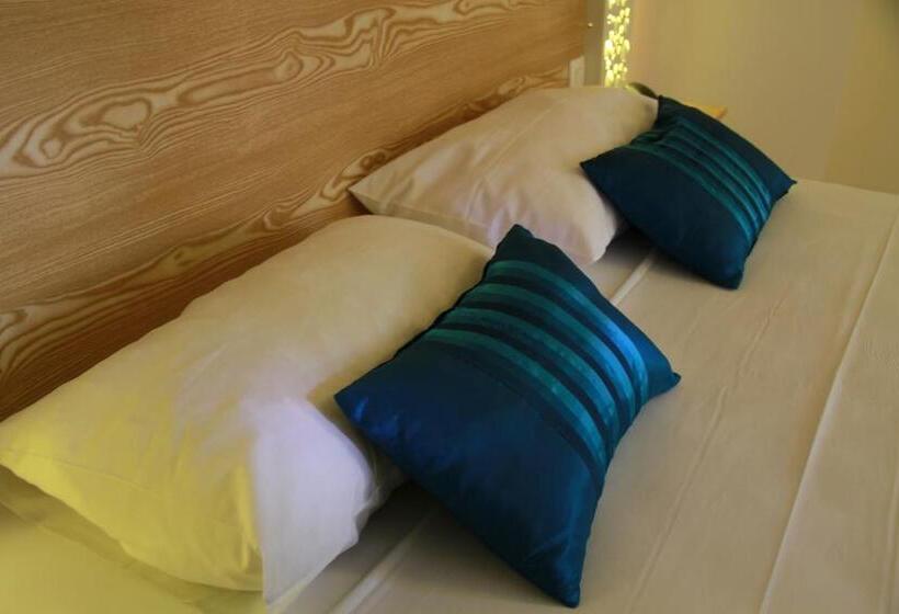 اتاق استاندارد چهار تخته, Hôtel Select   Réunion