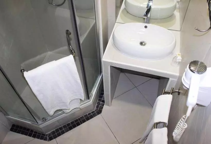 اتاق استاندارد یک نفره, Hôtel Select   Réunion