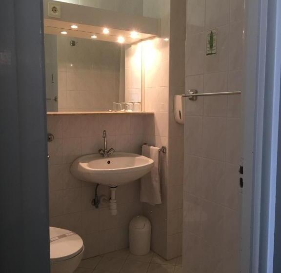 Номер Стандарт с Балконом, Hungária