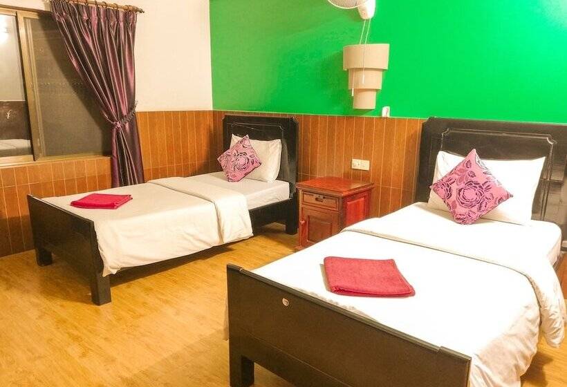 اتاق استاندارد سه نفره, Jasmine Lodge