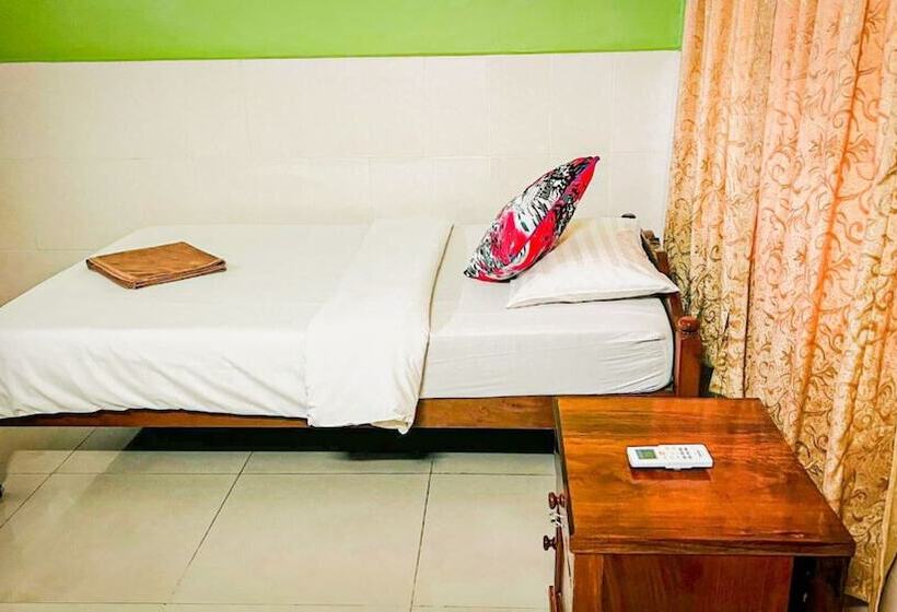 اتاق استاندارد یک نفره, Jasmine Lodge