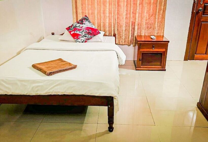 اتاق استاندارد یک نفره, Jasmine Lodge