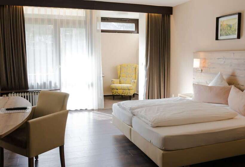 디럭스 룸, Luisenpark