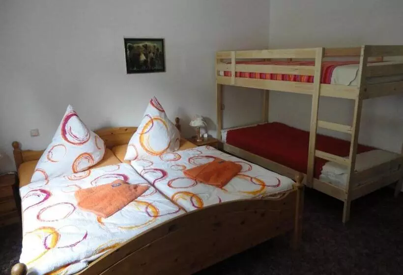 Perhehuone, Obere Schweizerhütte