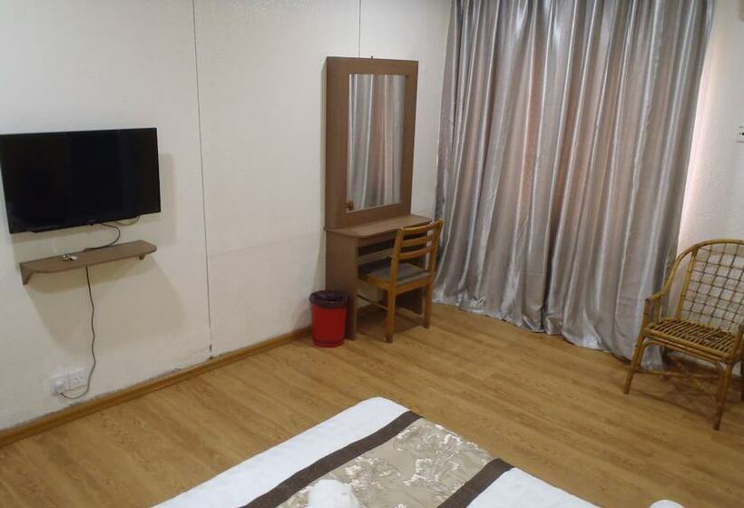 Superior Room, Sabrina Court