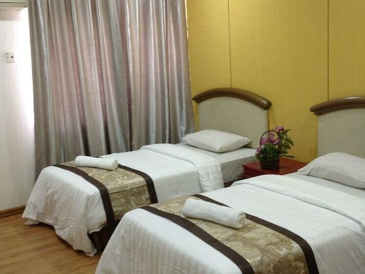 Superior Room, Sabrina Court