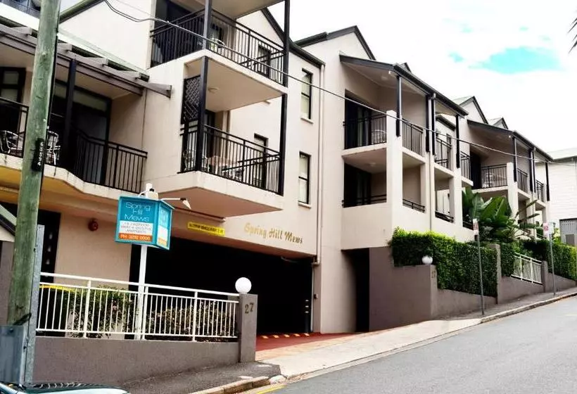 バルコニー付２ベッドルームアパートメント, Spring Hill Mews Apartments