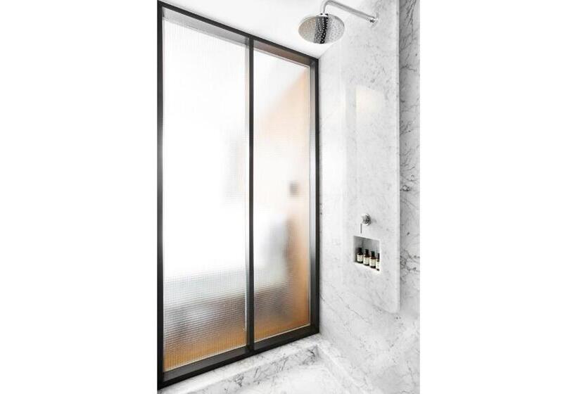 اتاق راحتی, Tuve