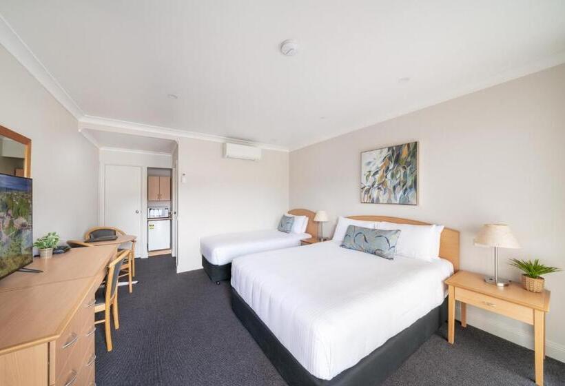 חדר סטנדרט לשלושה, Heritage Inn Bathurst