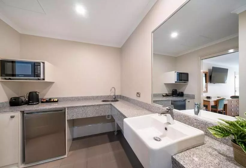 キングサイズベッドのエクゼクティブルーム, Heritage Inn Bathurst