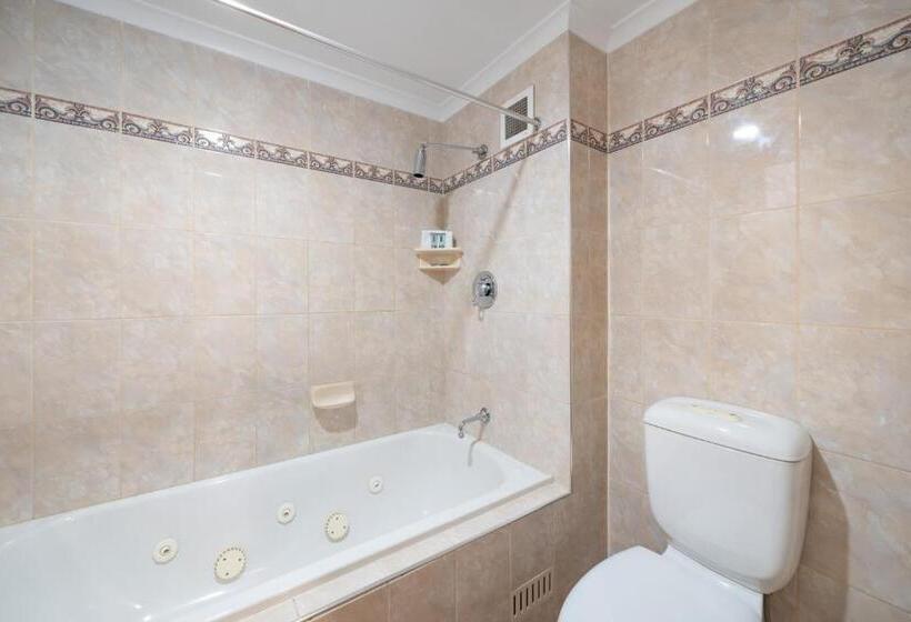 Семейный Номер, Heritage Inn Bathurst