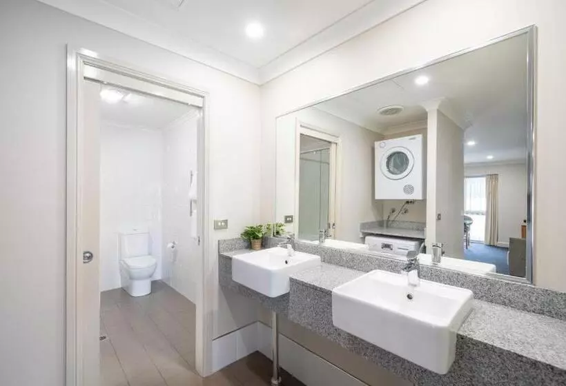 一ベッドルームエクゼクティブアパートメント, Heritage Inn Bathurst